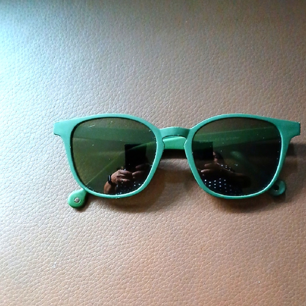 Green Sunglasses.Unisex
